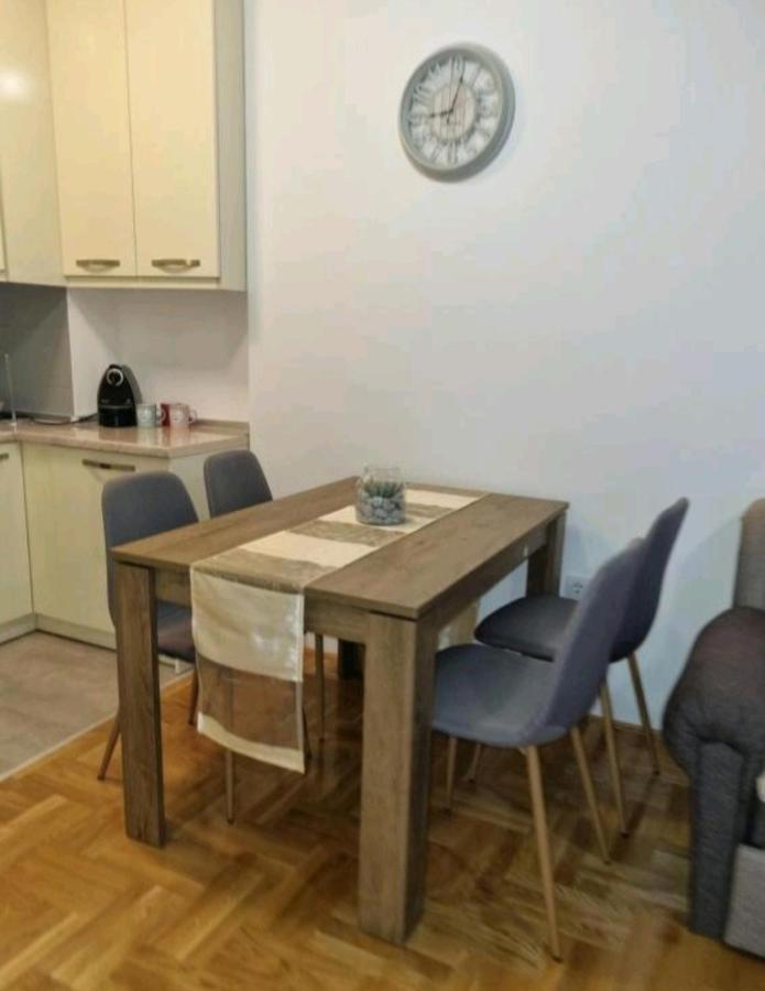 Apartman Moskva Bijeljina Daire Dış mekan fotoğraf